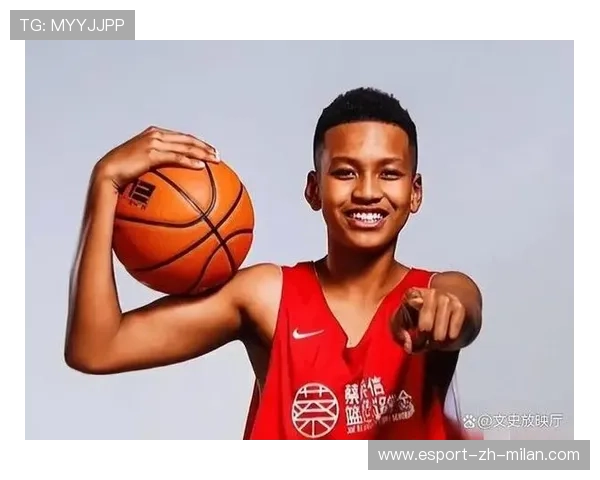 八村塁底角三分稳稳入袋,湖人 bench 发力