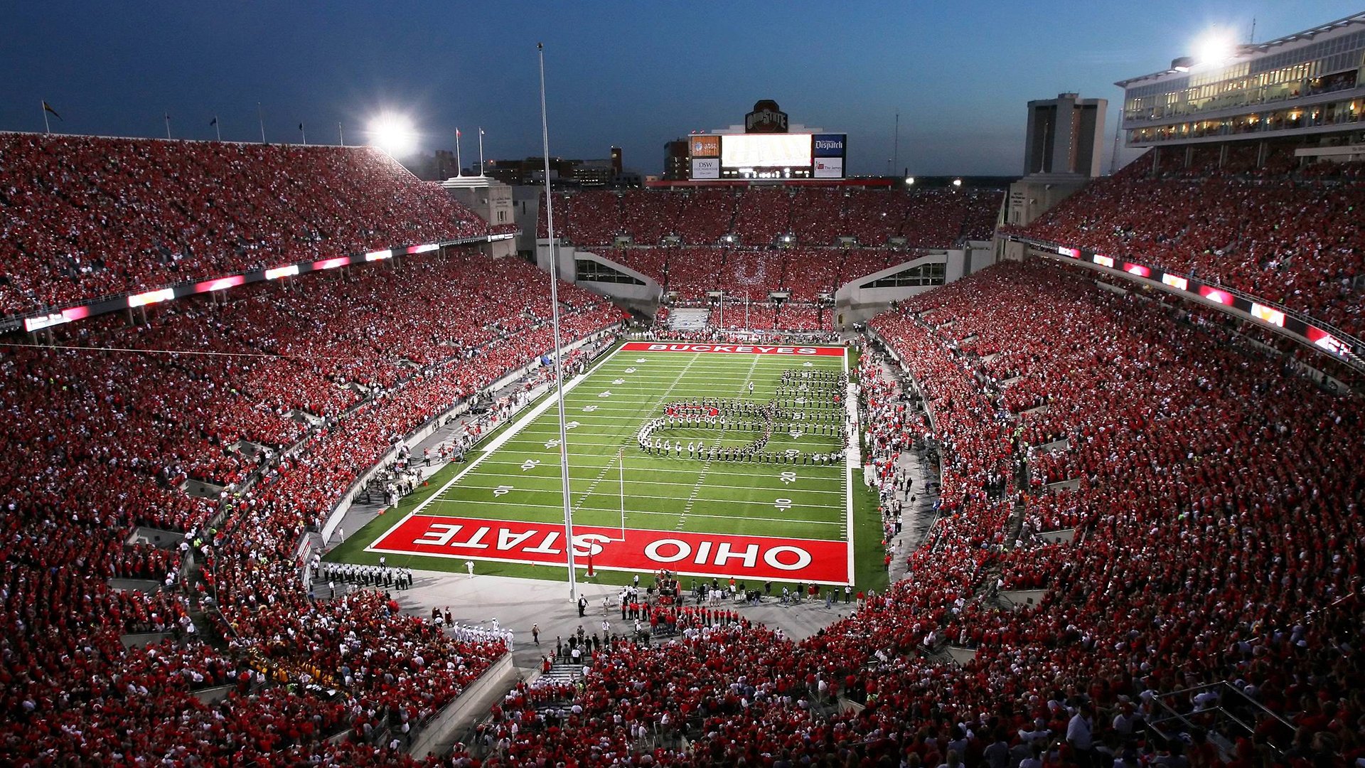 多国运动员参加国际比赛交流